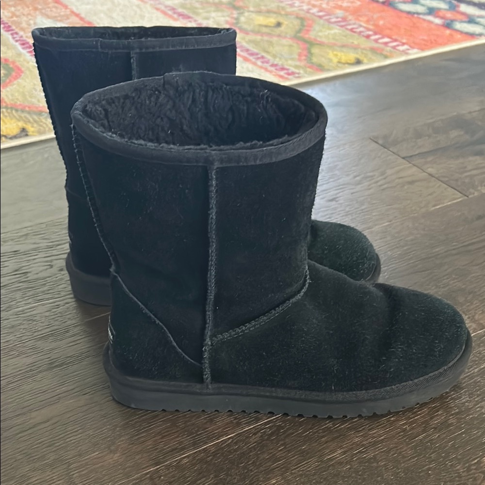 Black Shearling Boots